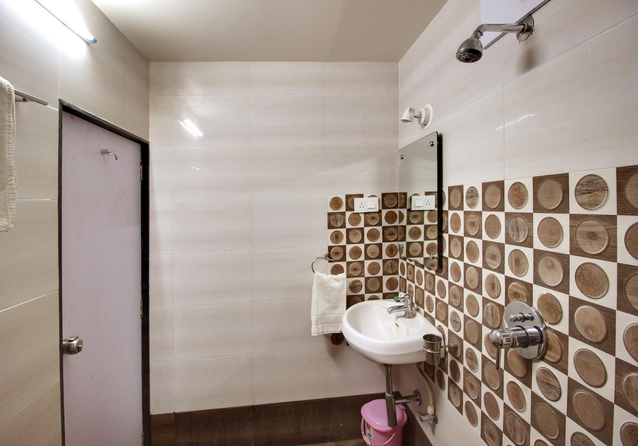 Daksh Hotel And Restaurant Talala エクステリア 写真